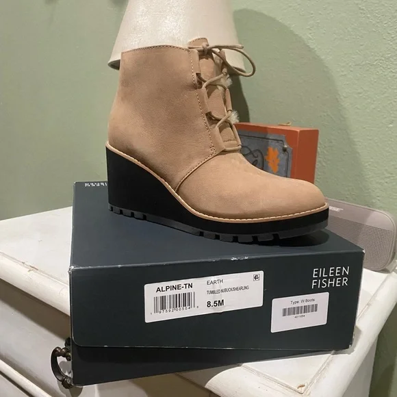Eileen Fisher Womens 8.5 Alpine Earth Wedge Booties Shearling Lined Nubuck - Picture 2 of 10